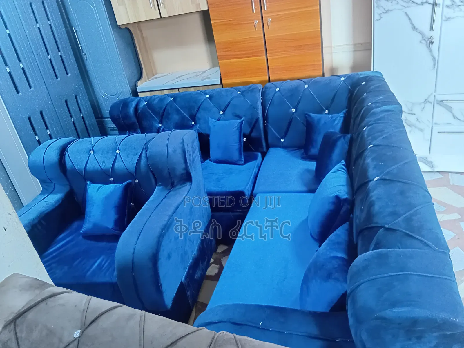 በጥራትና በጥንቃቄ የተሰሩ ሙሉ 7 ሰው የሚያስቀምጡ ኤልሼፕ ሶፋዎች