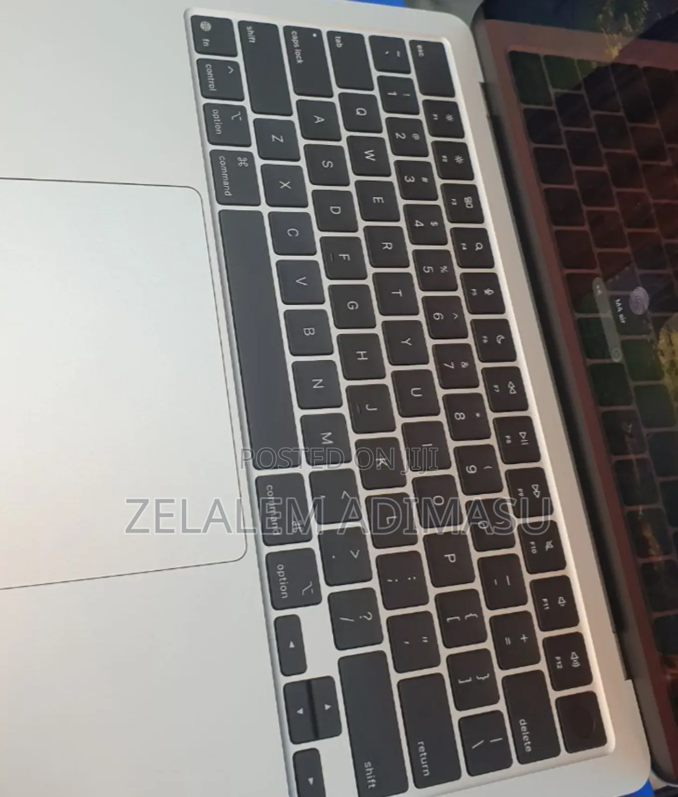 New Laptop Apple MacBook Air 2025 M4 13-inch 16GB Apple M4 SSD 256GB