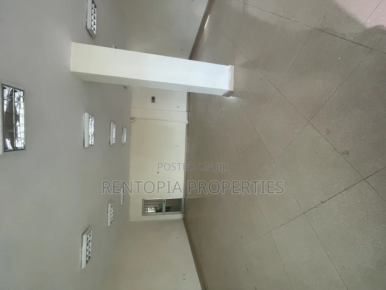 Warehouse for Rent! የሚከራይ መጋዘን!