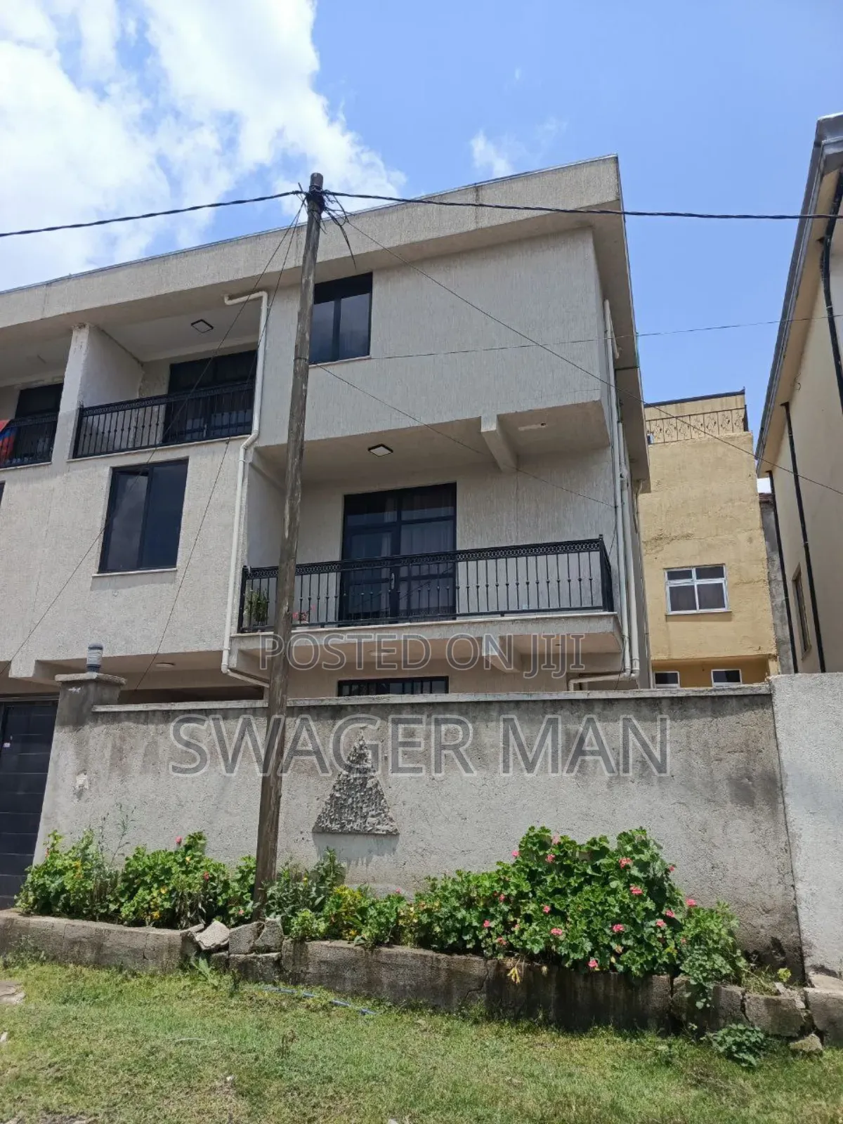 Furnished 6bdrm Townhouse/Terrace in ጣፎ Ccd, Yeka for sale