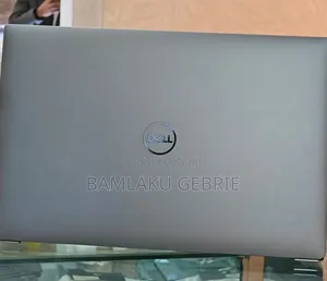 New Laptop Dell Precision 5540 16GB Intel Core I7 SSD 512GB