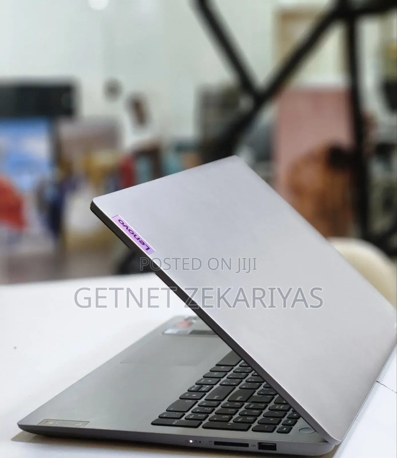 New Laptop Lenovo Ideapad 3 8GB AMD Ryzen 5 SSD 512GB