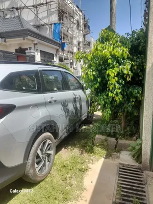 Photo - Toyota Rush 2022 Silver