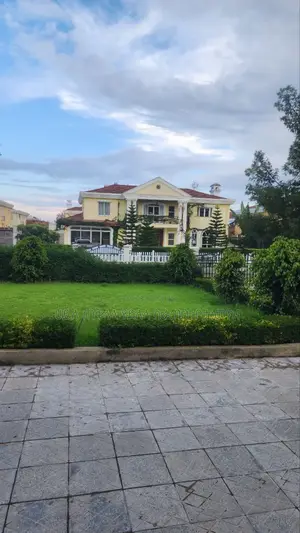 Photo - Furnished 6bdrm House in Ccd Real State, Oromia-Finfinne for sale
