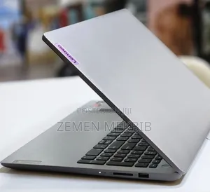 New Laptop Lenovo 8GB AMD Ryzen 7 SSD 512GB