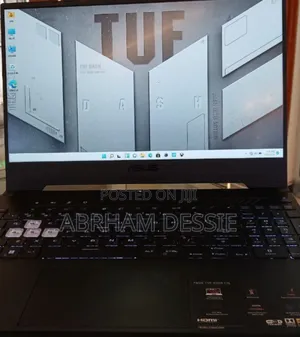 New Laptop Asus 8GB Intel Core I7 SSD 16 GB