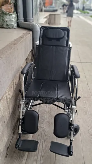 Photo - Multifaetianal Wheelchair 水wheelchair 手wheelchair 山wheelchair 田wheelch