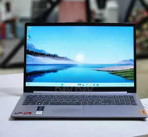 New Laptop Lenovo Ideapad 3 8GB Intel Core I3 SSD 512GB