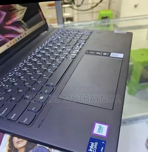 Photo - New Laptop Lenovo ThinkPad Yoga 16GB Intel Core I7 SSD 512GB