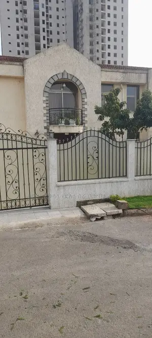 Furnished 4bdrm House in Gift Real State, Yeka for sale