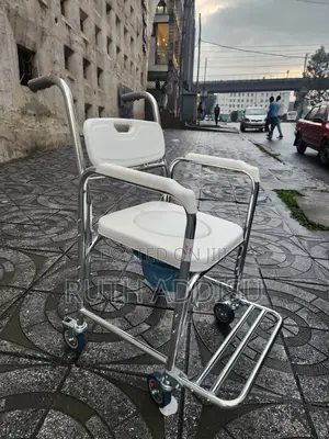 Four Wheel Commode Wheelchair痛經wheelchair晁一wheelchair Medical Wilachr