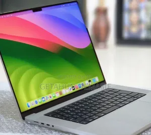 New Laptop Apple MacBook Pro M1 32GB Intel Core I7 SSD 512GB