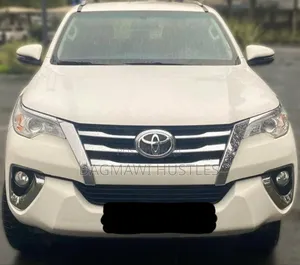 Toyota Fortuner 2.8 D AWD 2019 White