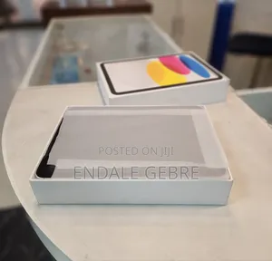 New Apple iPad (2025) 128 GB Silver