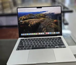 Photo - New Laptop Apple MacBook Pro 8GB Apple M3 SSD 512GB