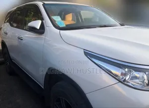 Toyota Fortuner 2.8 D AWD 2020 White