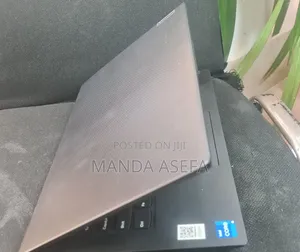 New Laptop Lenovo Ideapad 3 16GB Intel Core i5 SSD 512GB