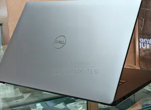 New Laptop Dell Precision 5540 16GB Intel Core I7 SSD 512GB