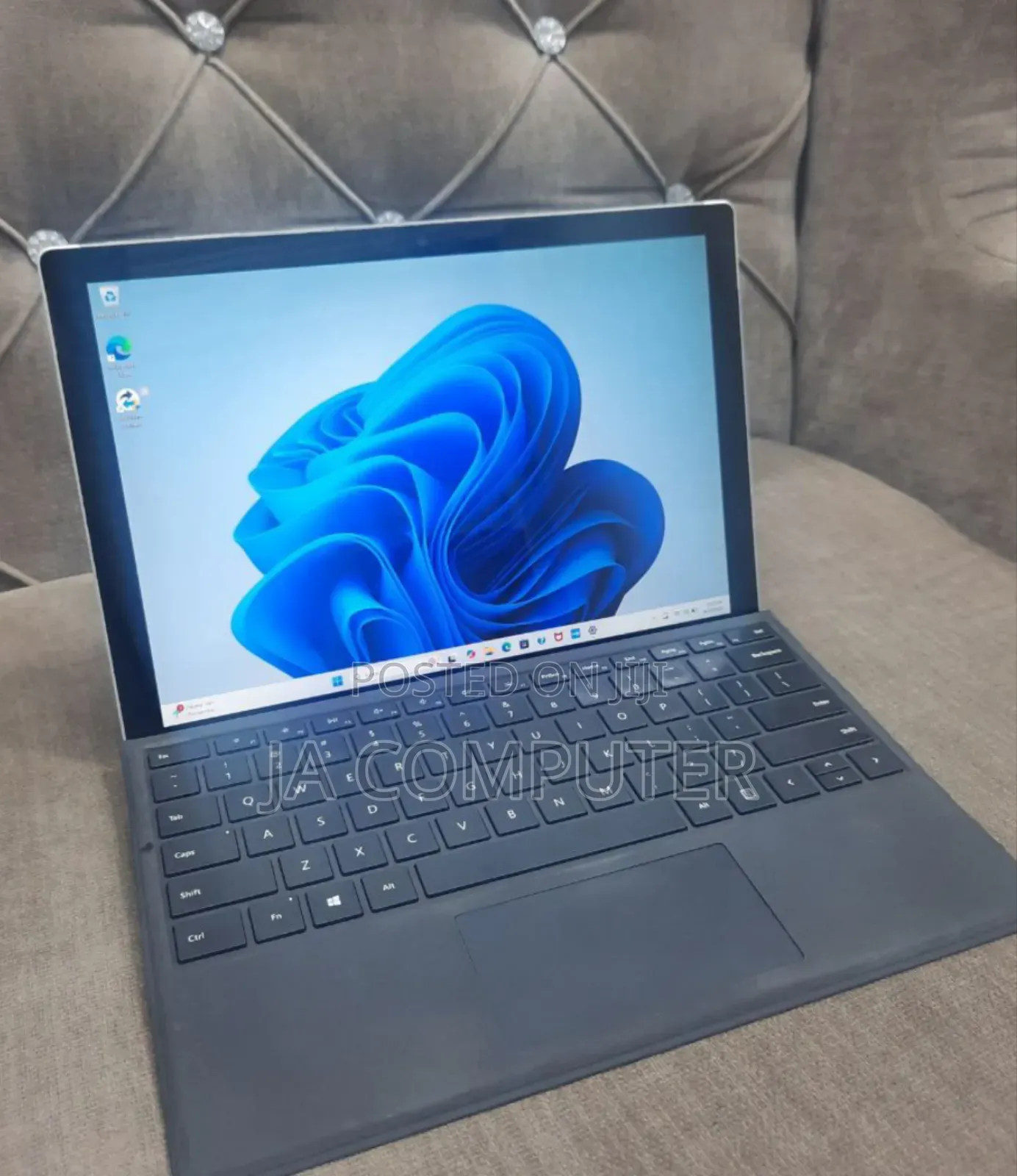 New Laptop Microsoft Surface Pro 5 16GB Intel Core I7 SSD 512GB