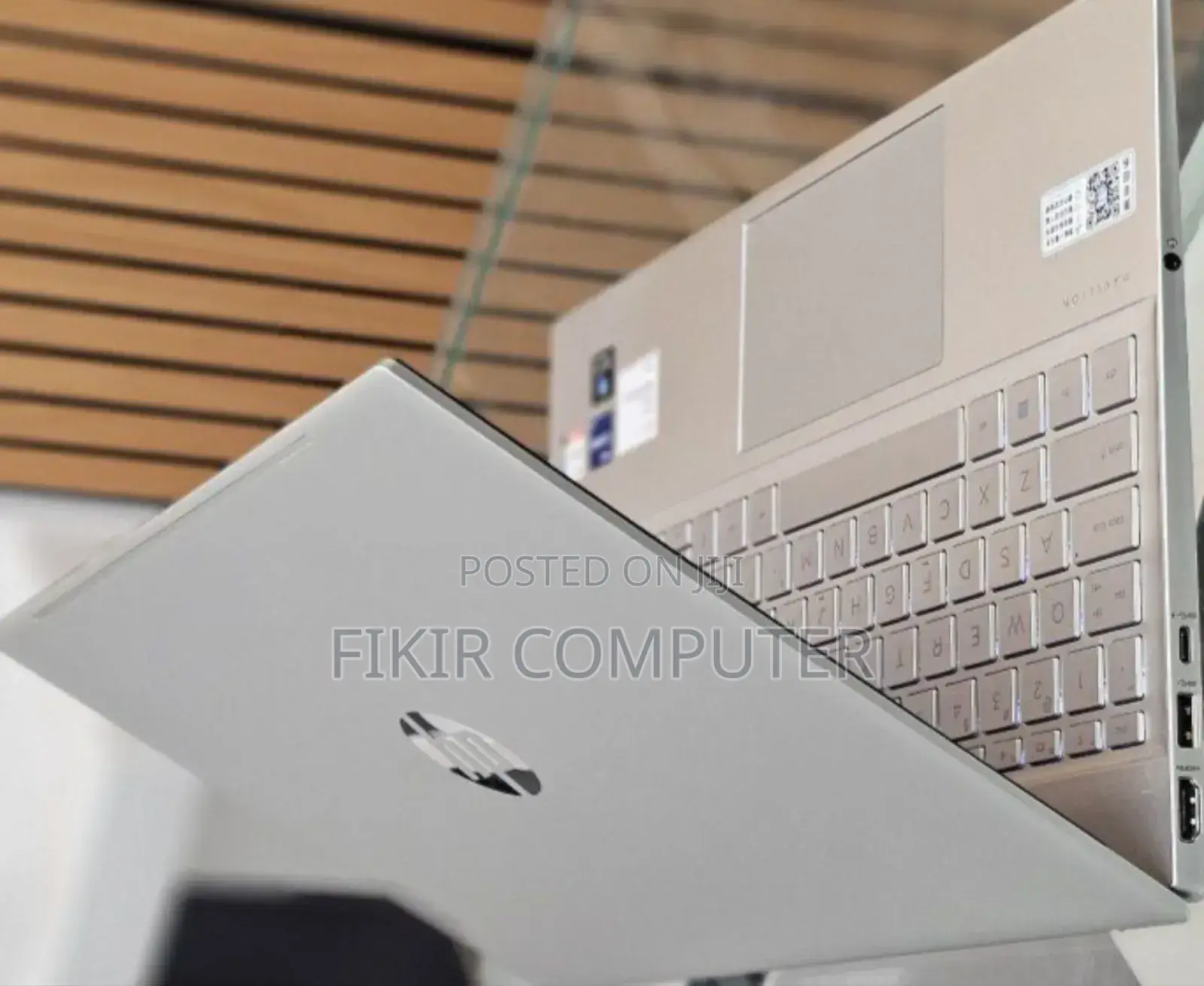 New Laptop HP Spectre 16GB Intel Core I7 SSD 1T