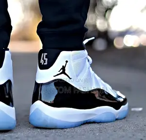 Photo - Jordan 11 ‘Concord’ (2024)