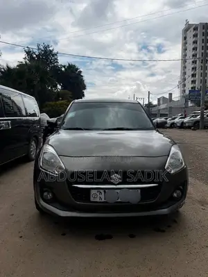 Photo - Suzuki Swift 2021 Silver