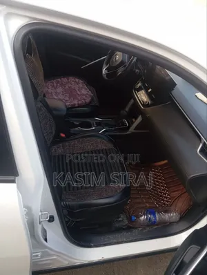 Toyota Corolla Cross Hybrid 2023 White