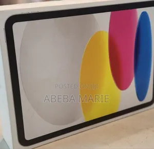 Photo - New Apple iPad (2025) 128 GB Silver