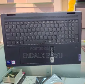 New Laptop Lenovo Yoga 7i 16GB Intel Core Ultra 7 SSD 1T