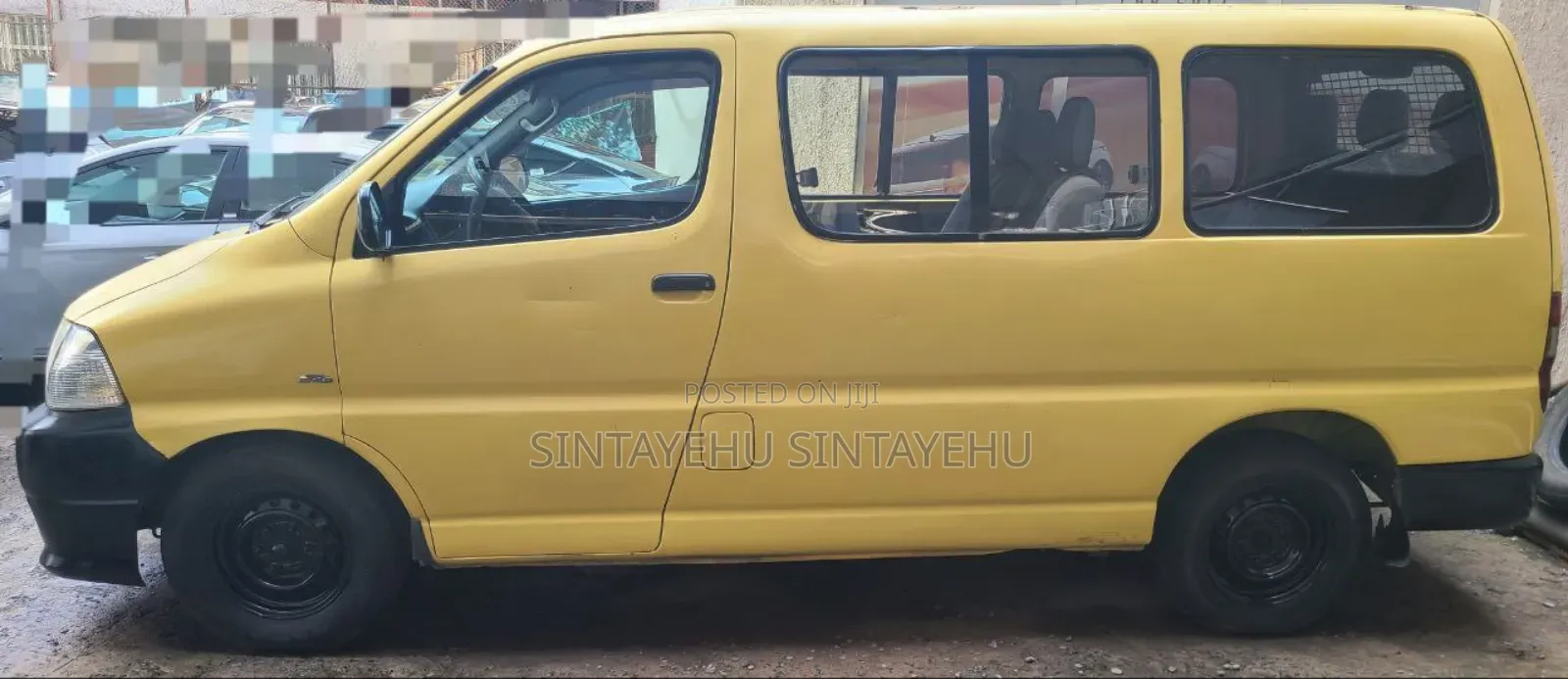 Toyota HiAce 2008 Yellow