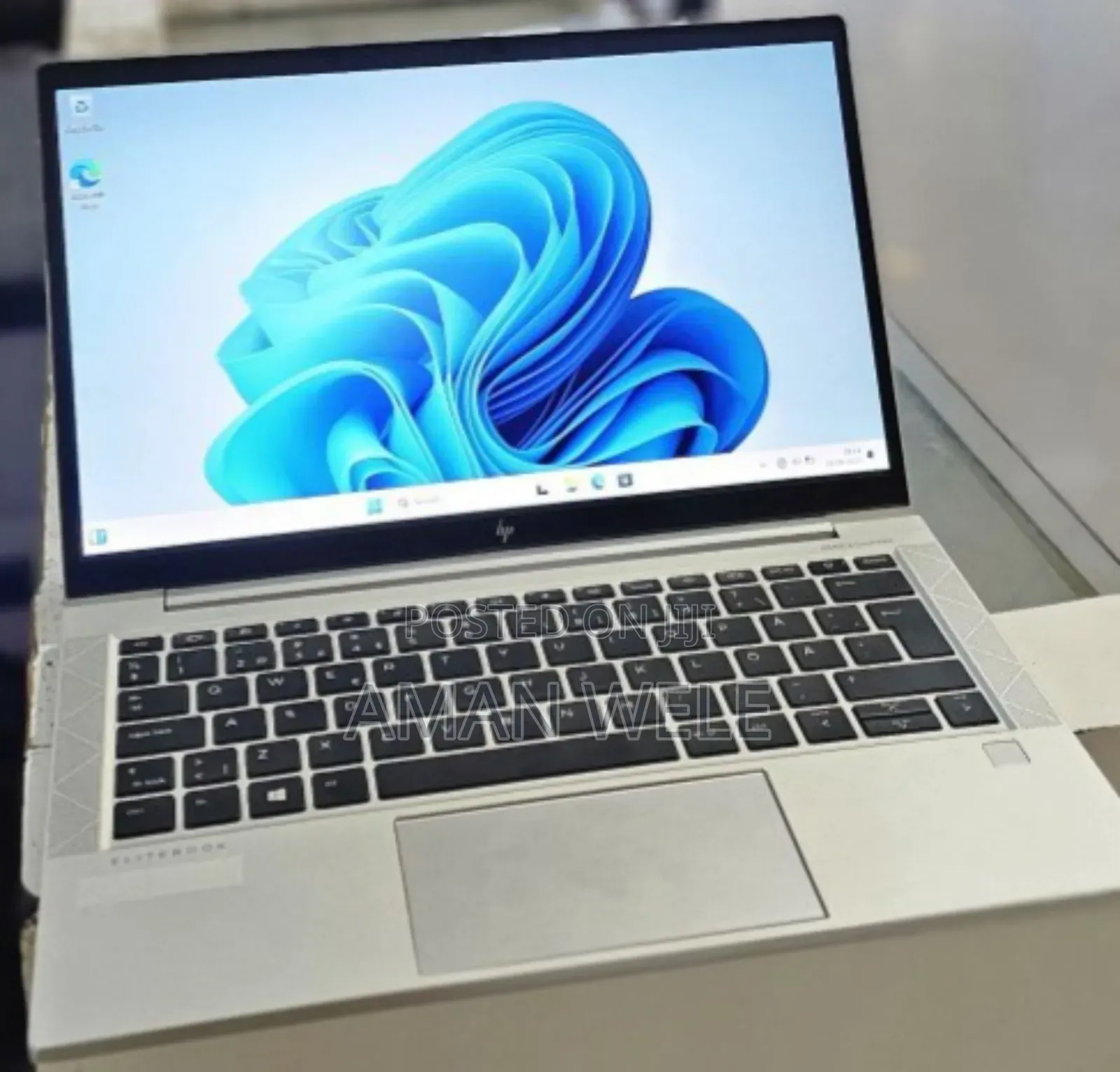 New Laptop HP EliteBook 830 G8 16GB Intel Core i5 SSD 512GB