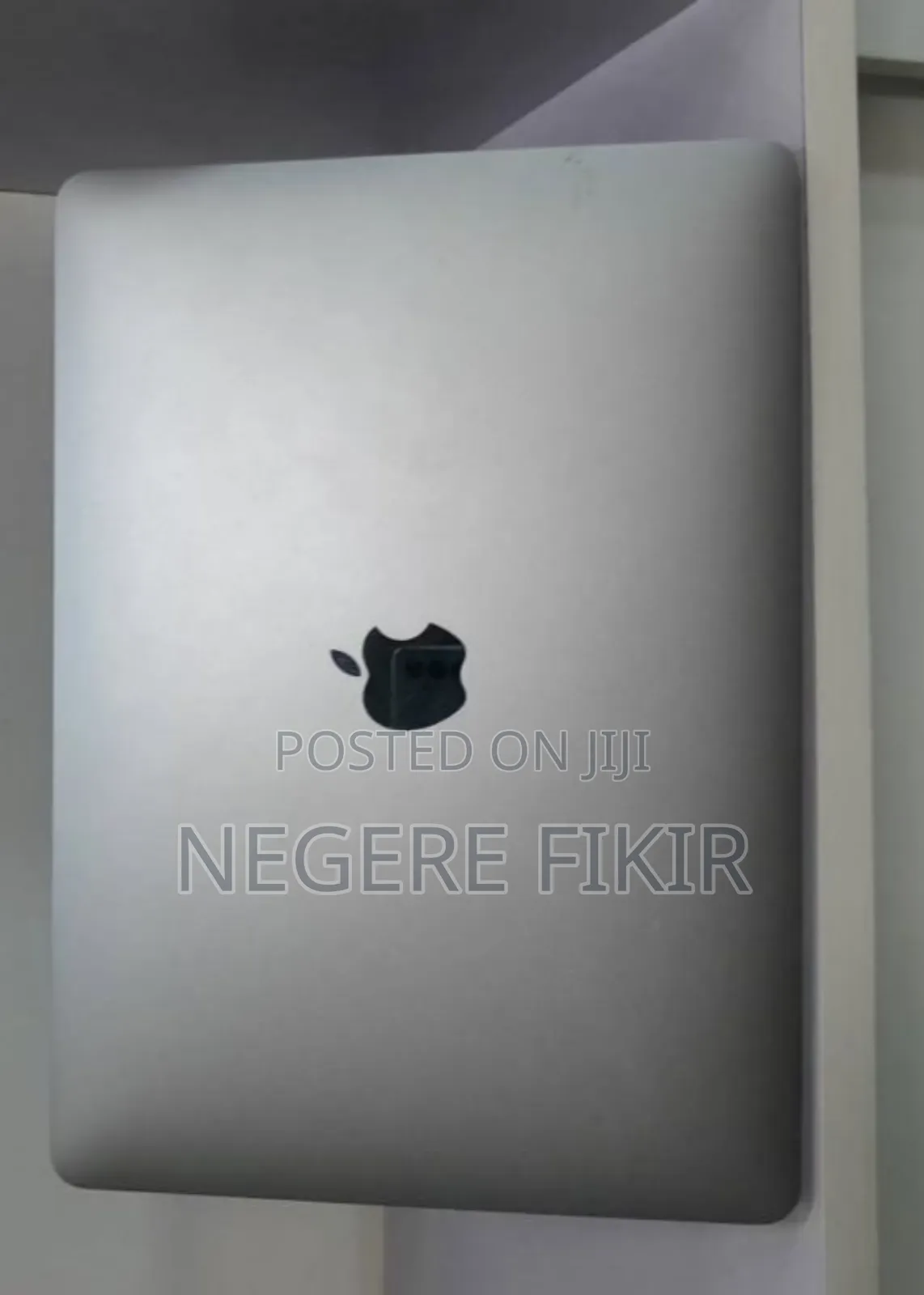 New Laptop Apple MacBook Pro 2017 8GB Intel Core I5 SSD 128GB