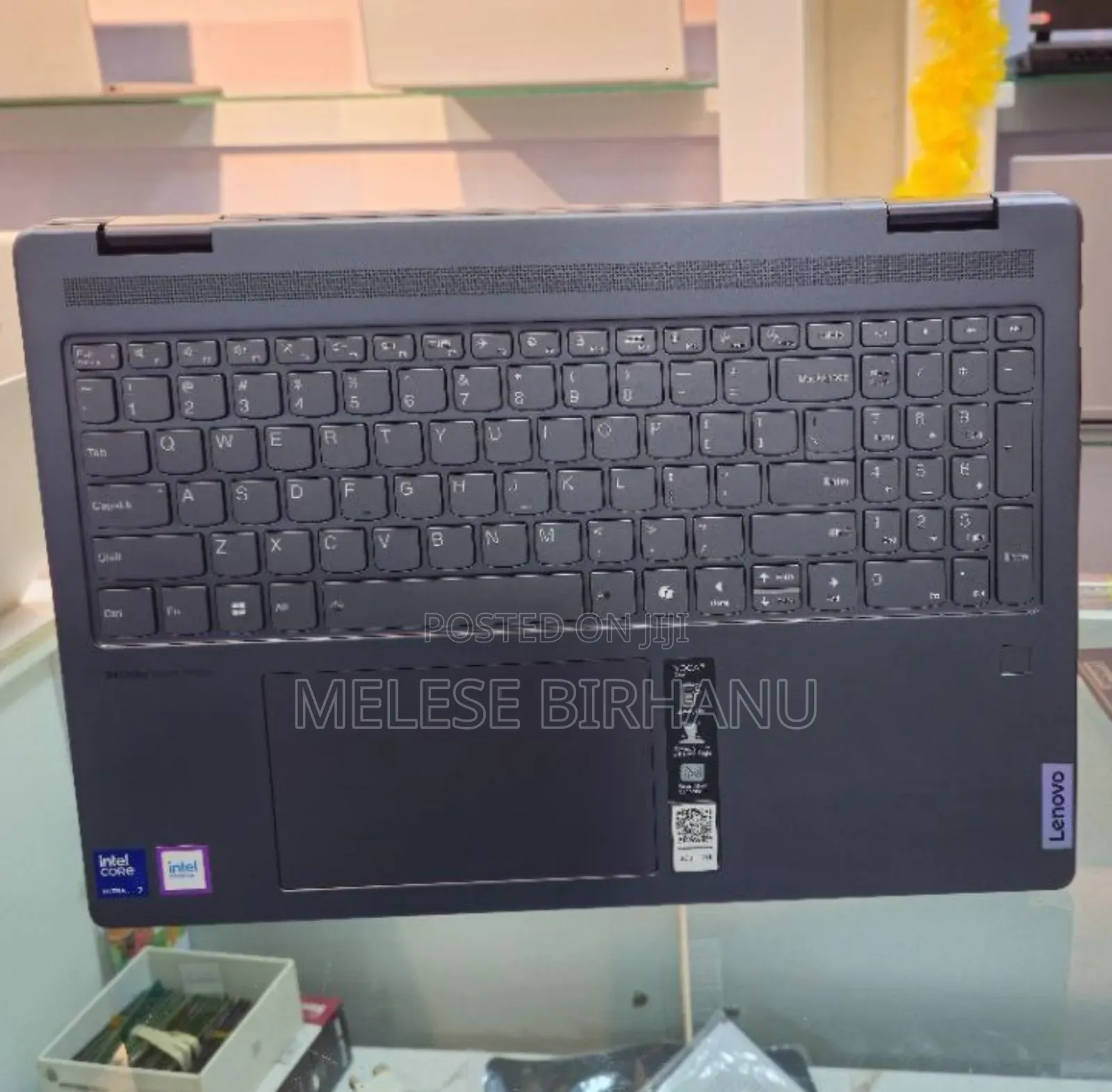 New Laptop Lenovo Yoga 7i 16GB Intel Core Ultra 7 SSD 1T