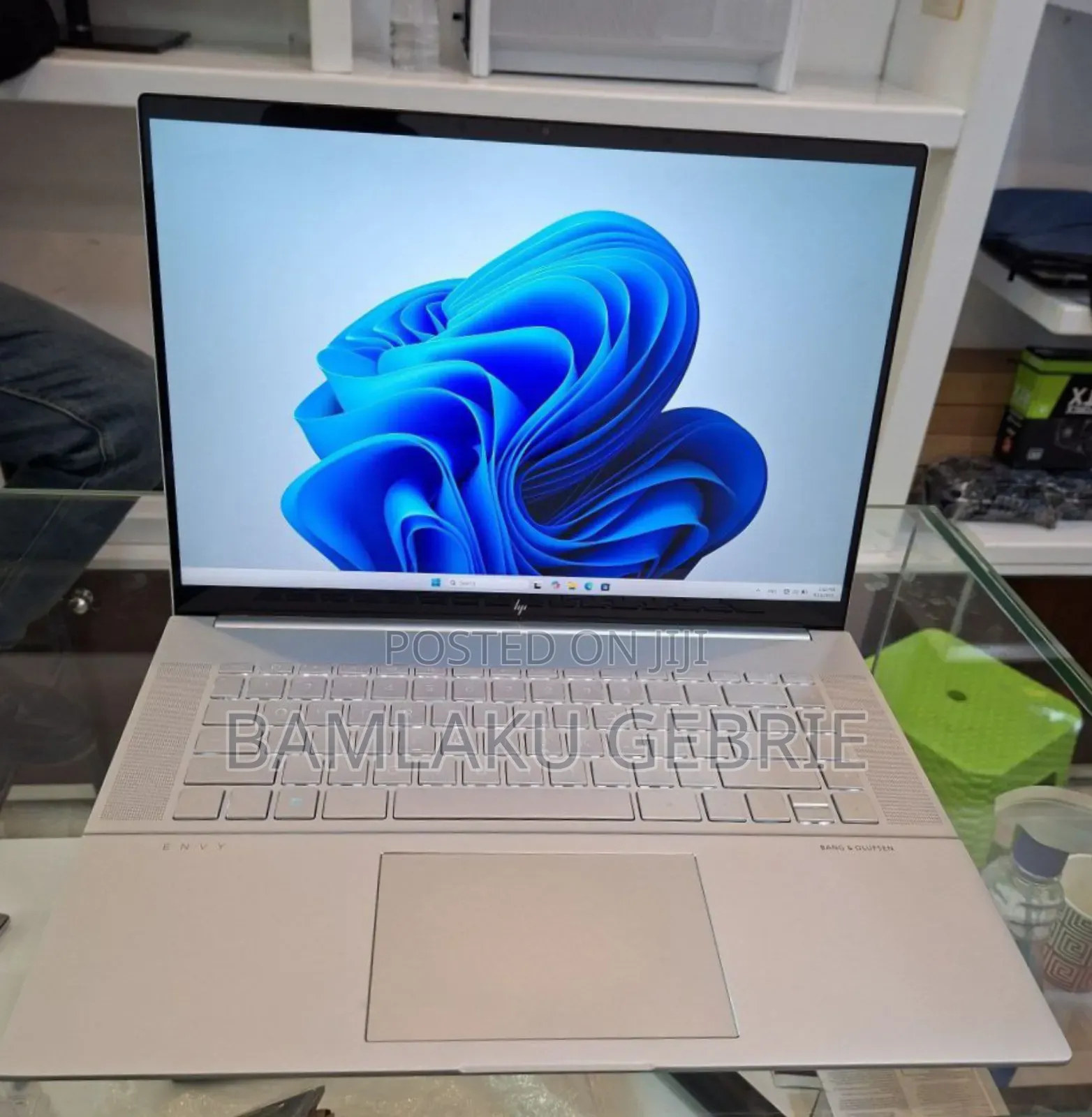 New Laptop HP Envy X2 11 16GB Intel Core I9 SSD 1T