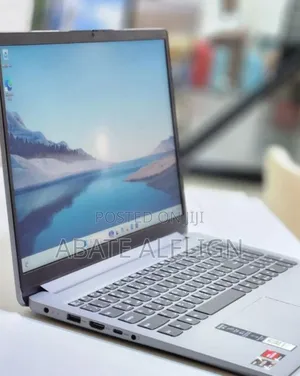 Photo - New Laptop Lenovo Ideapad 3 8GB AMD Ryzen 7 SSD 512GB