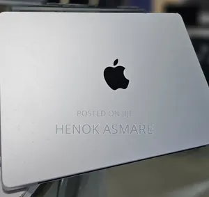 New Laptop Apple MacBook 8GB Apple M3 SSD 512GB