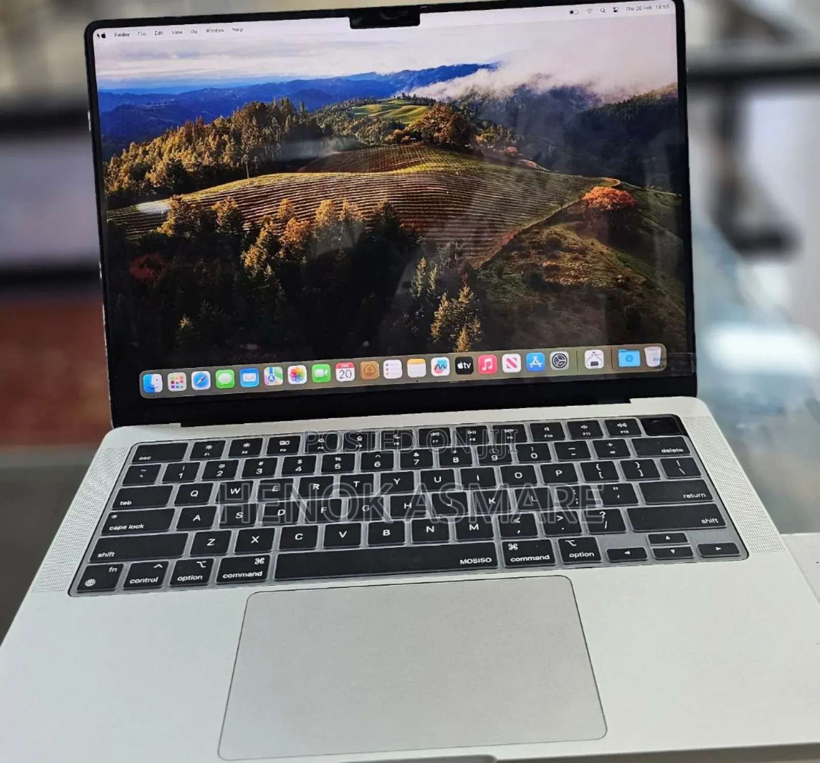 New Laptop Apple MacBook 8GB Apple M3 SSD 512GB