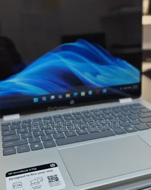 New Laptop HP OmniBook 5 Flip 16GB Intel Core Ultra 5 SSD 512GB