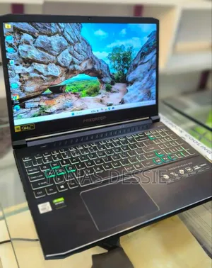 New Laptop Acer Predator Helios 300 16GB Intel Core i7 SSD 1T