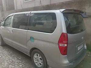 Hyundai Starex 2012 Silver