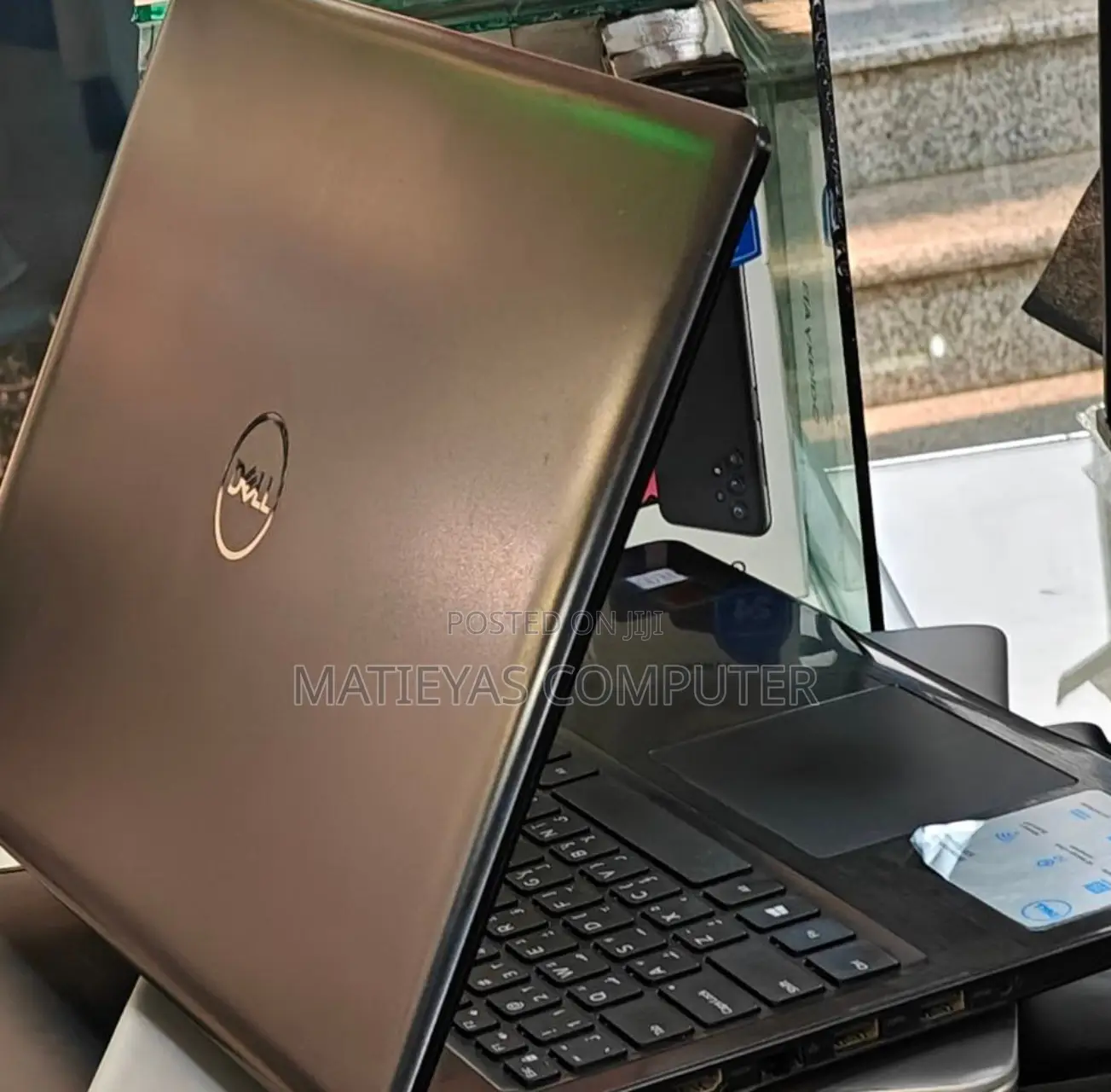 New Laptop Dell 8GB Intel Core I7 HDD 1T