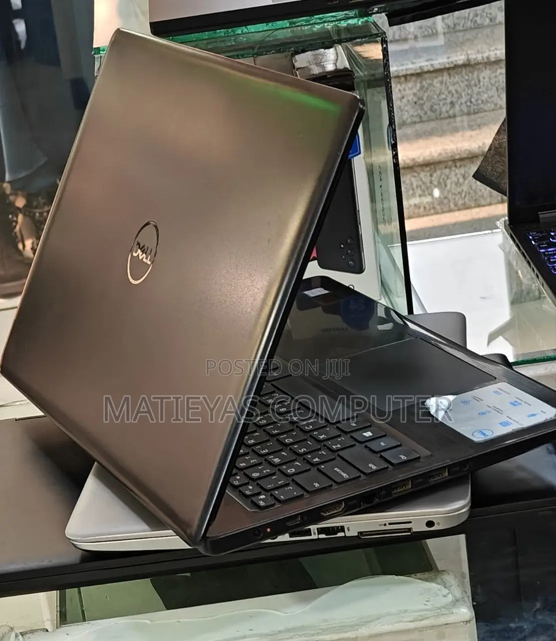 New Laptop Dell 8GB Intel Core I7 HDD 1T
