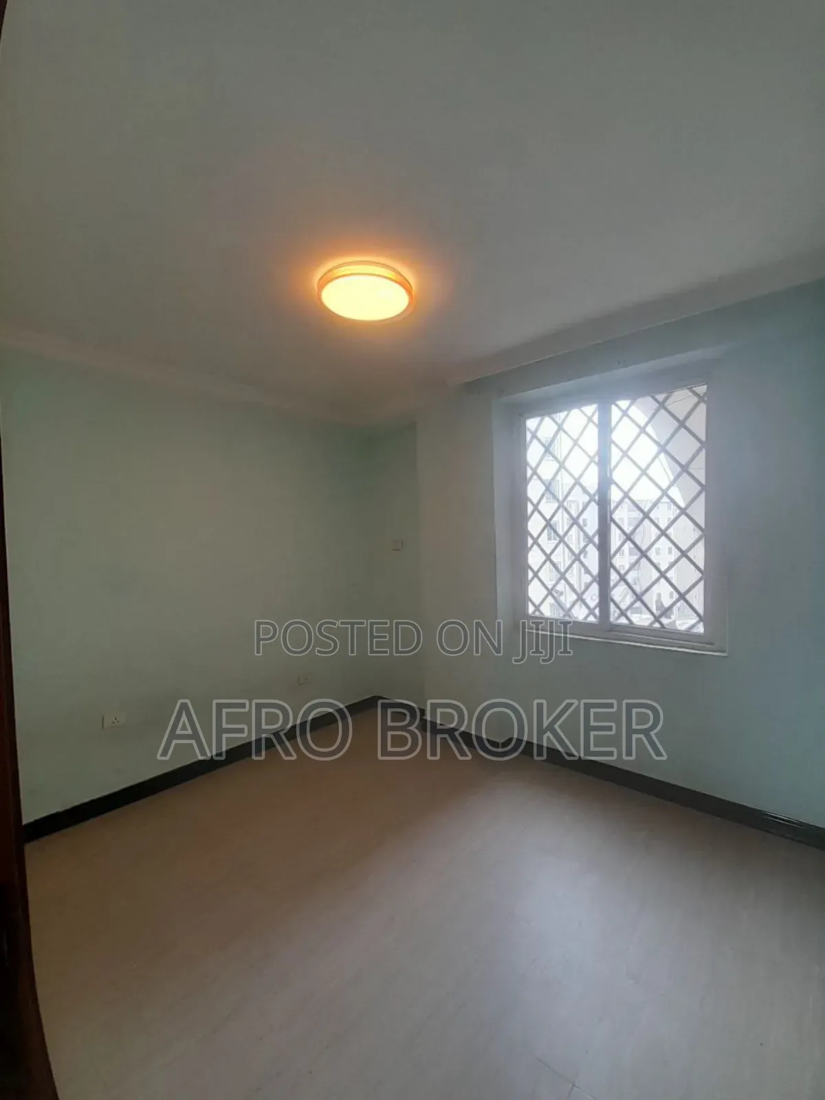Furnished 3bdrm Condo in Koye Project 18, Akaky Kaliti for sale