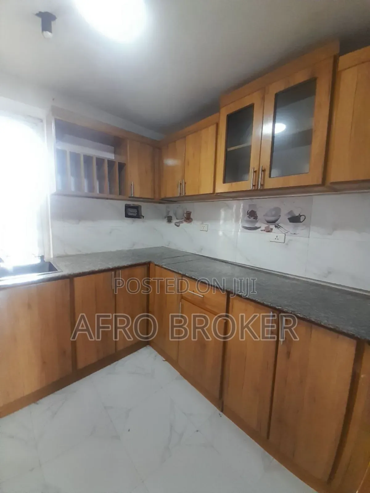 Furnished 3bdrm Condo in Koye Project 18, Akaky Kaliti for sale
