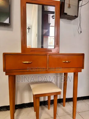 Photo - Dressing Table