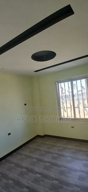 Furnished 3bdrm Condo in Koye Project 16, Akaky Kaliti for sale