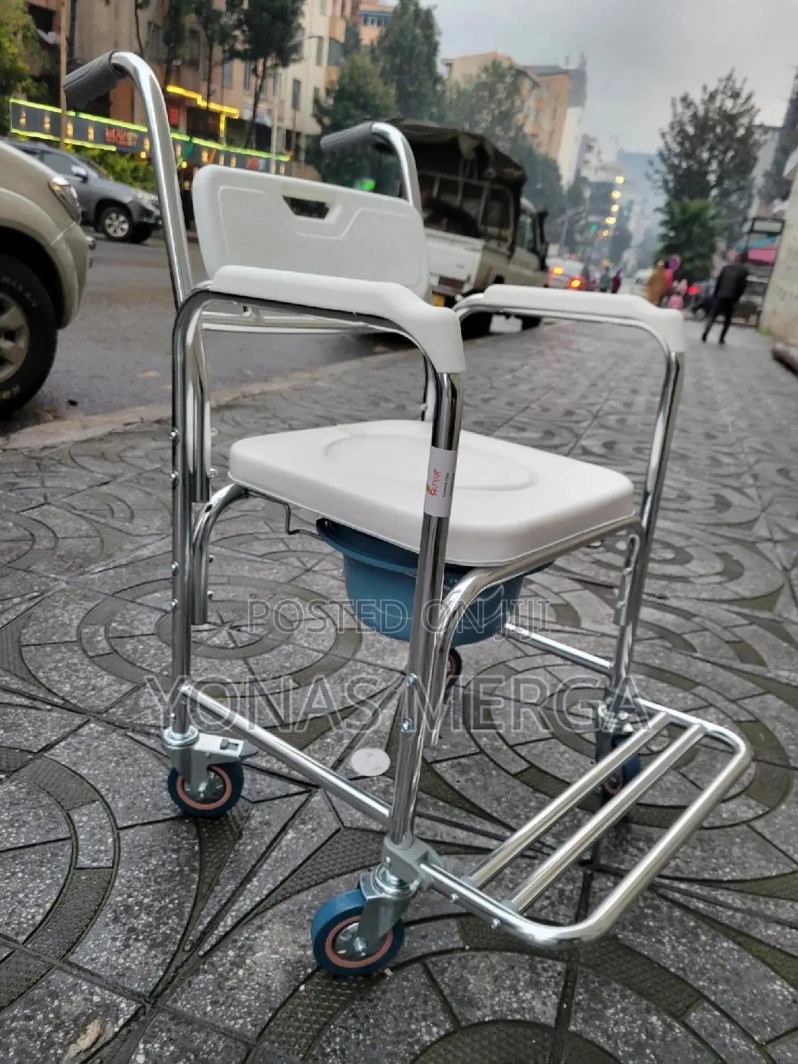 Toilet Chair巉፯rear Wheels Lock for Better Stability~嗔multiuse Shower