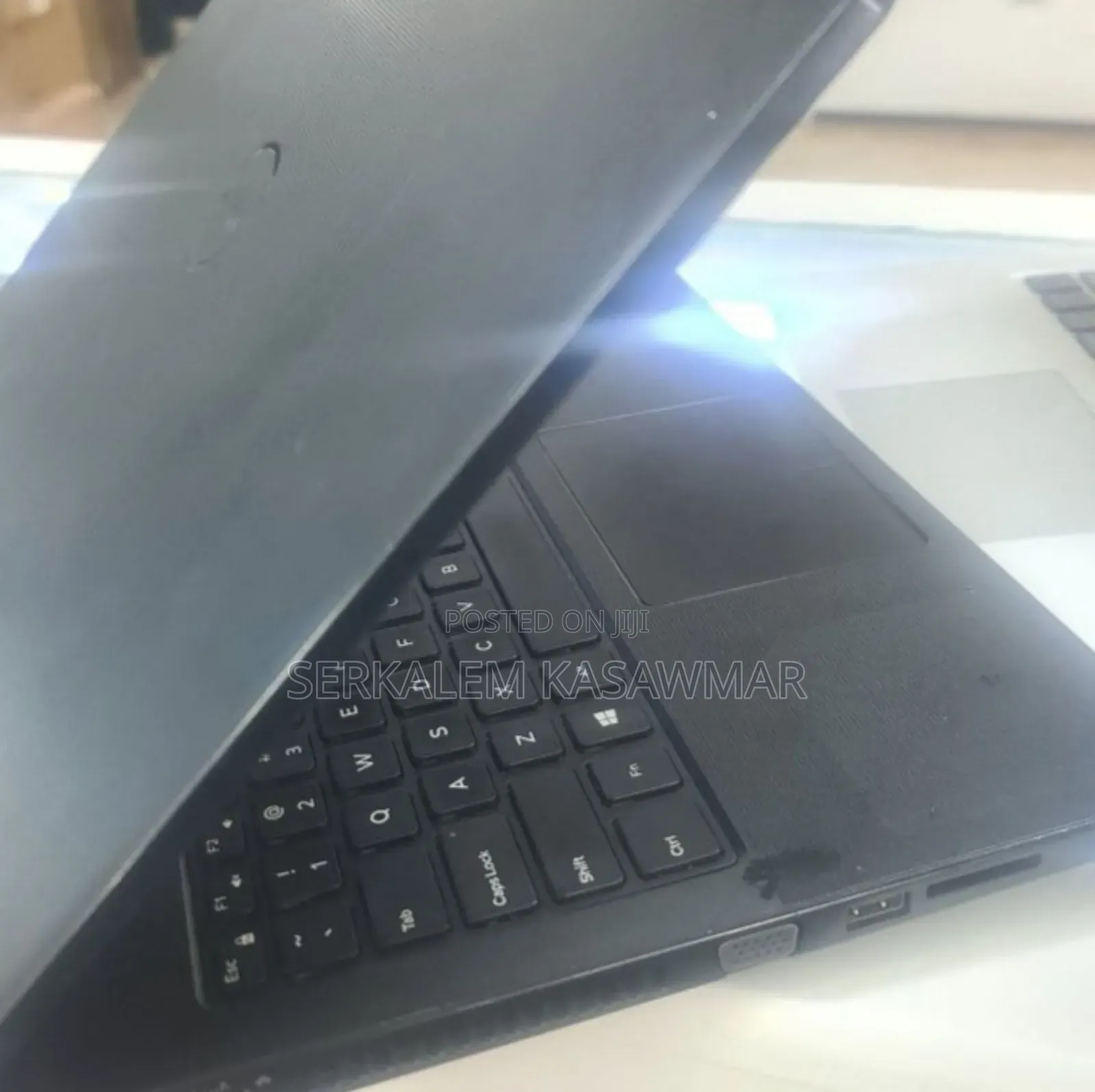 New Laptop Dell Vostro 15 3000 4GB Intel Core I5 HDD 1T