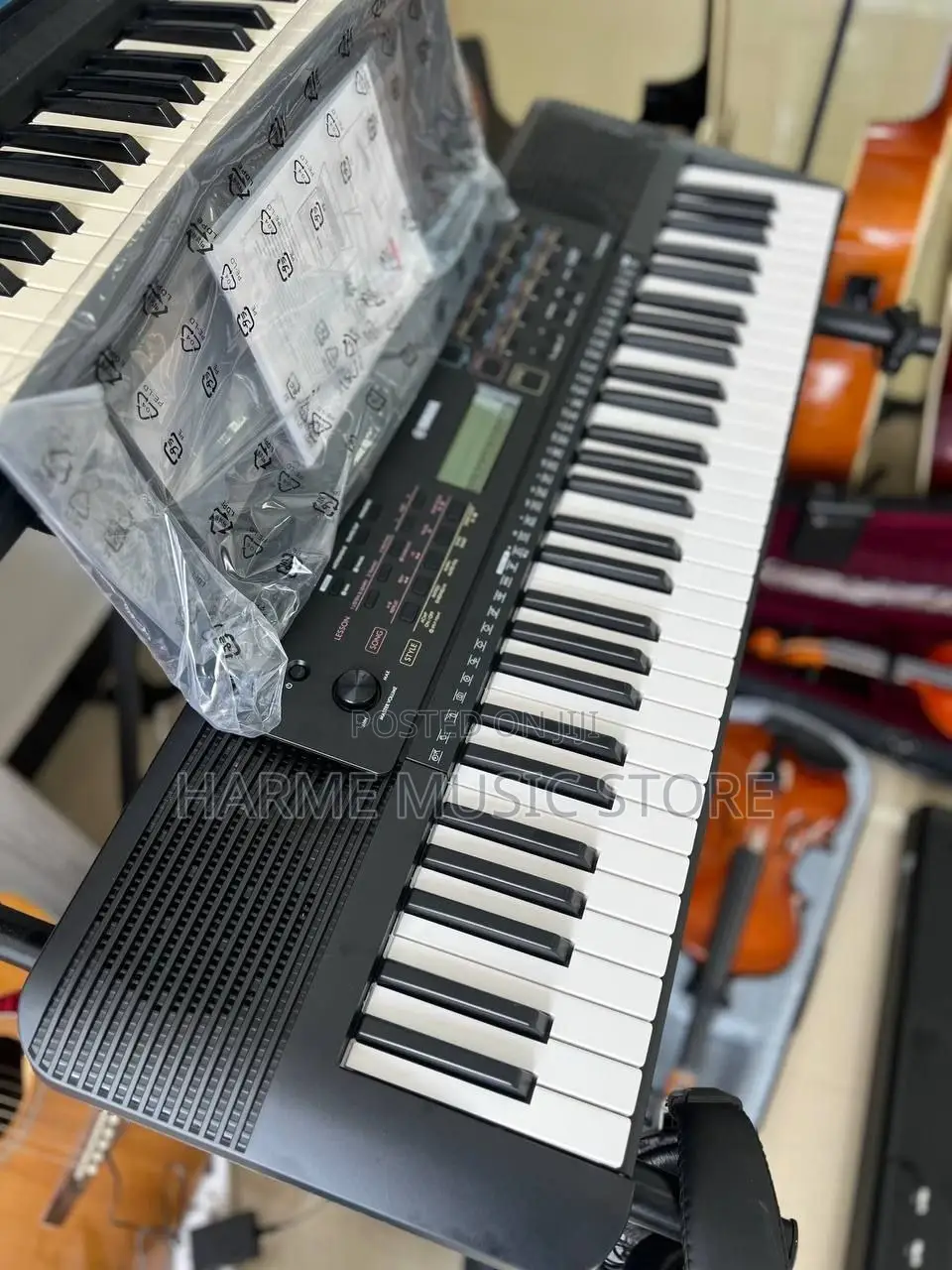 Keyboard Yamaha E373