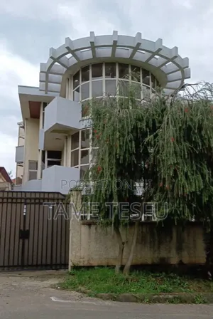 Furnished 8bdrm House in ሀያት, Bole for sale